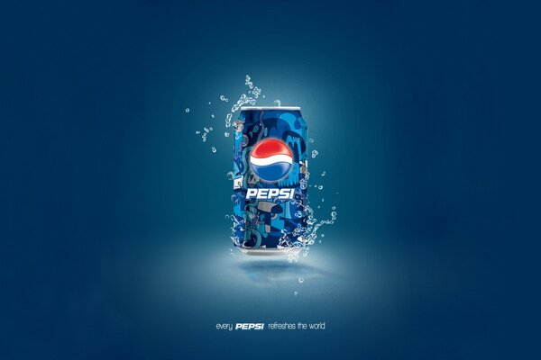 Lattina fredda di pepsi cola