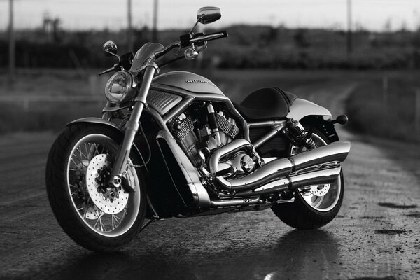 Imagen en blanco y negro de una moto genial