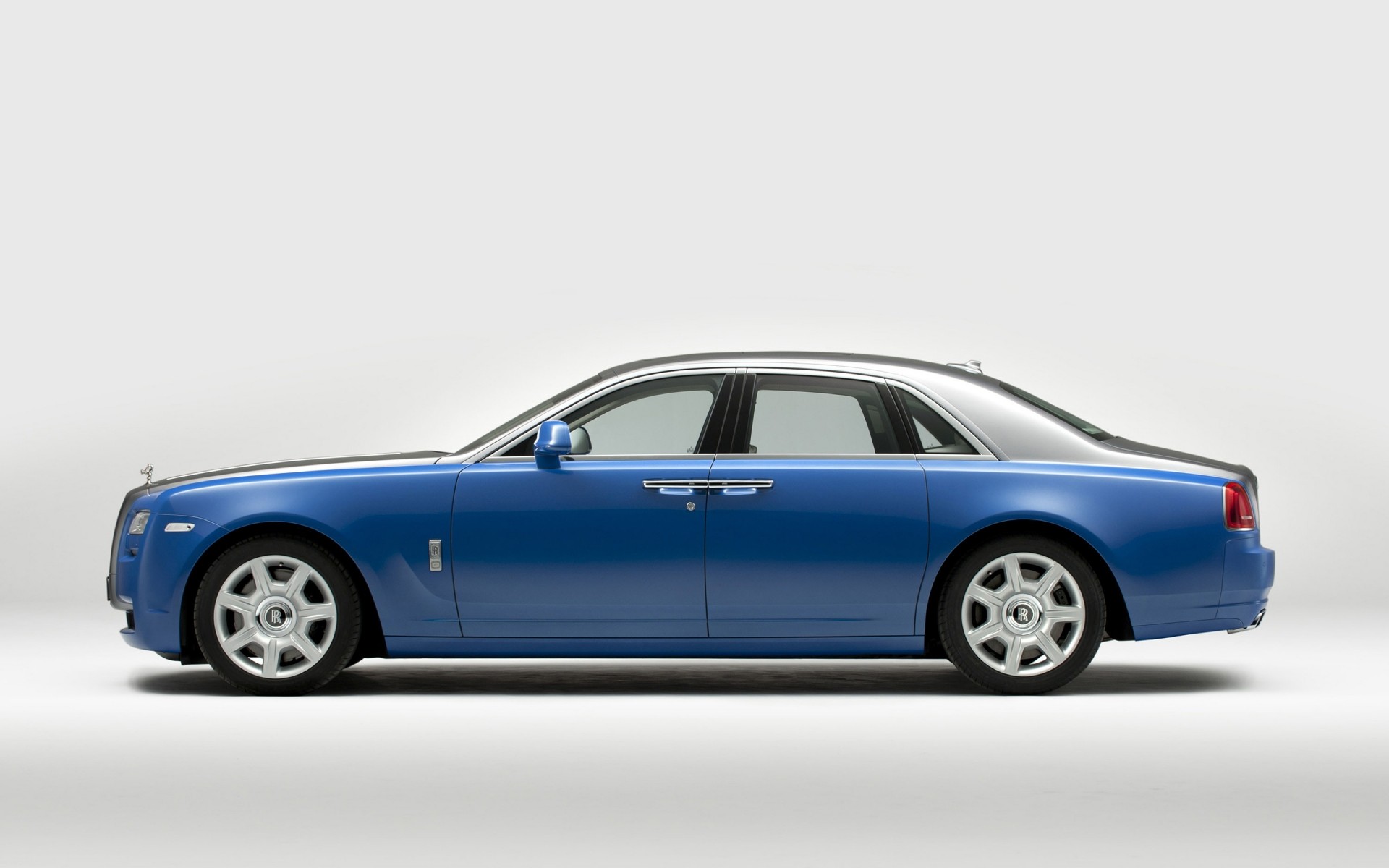 rolls royce carro carro rodas sistema de transporte automotivo drive cupê sedan rápido capô do motor