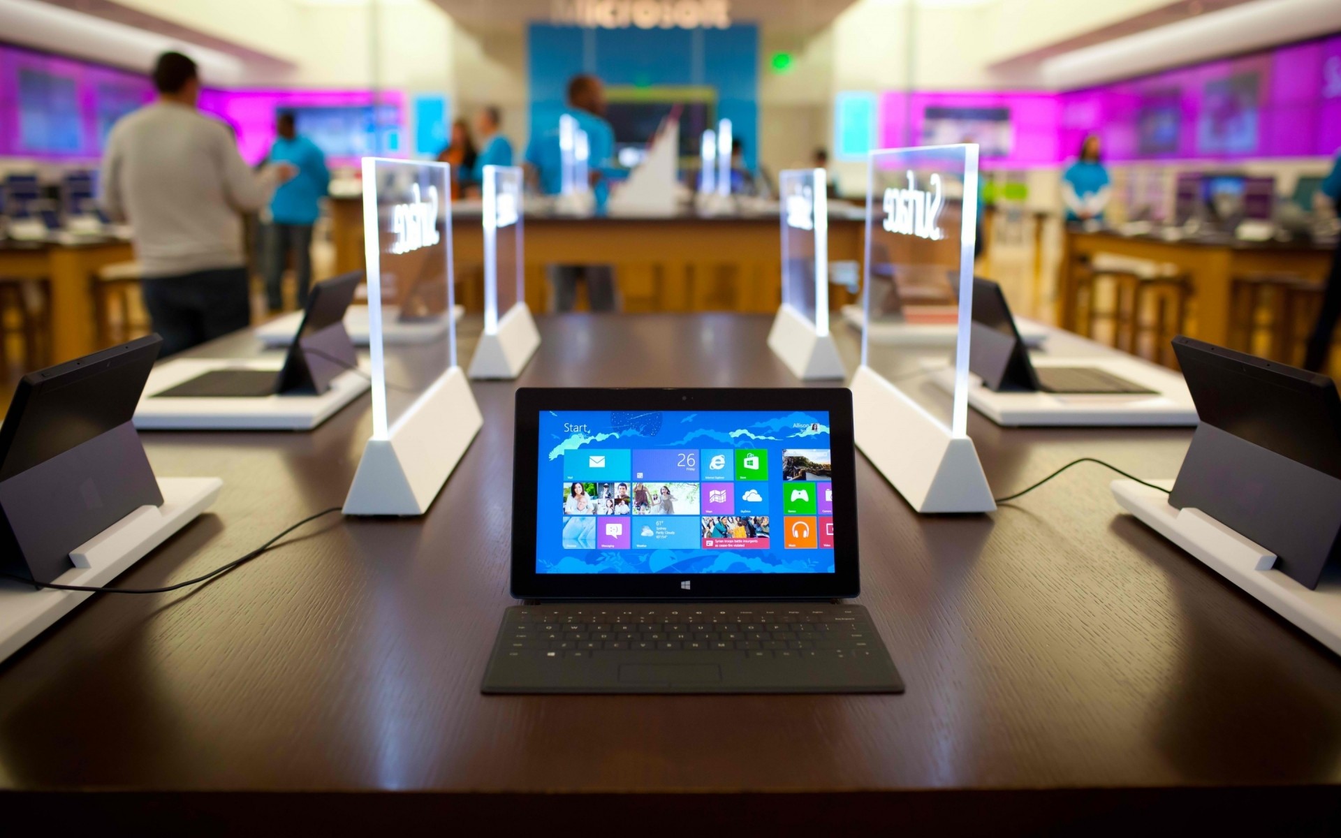 windows computer büro technologie business schreibtisch tisch laptop drinnen möbel bildschirm internet anzeige modern zimmer stuhl platz telefon tablet-pc gadget