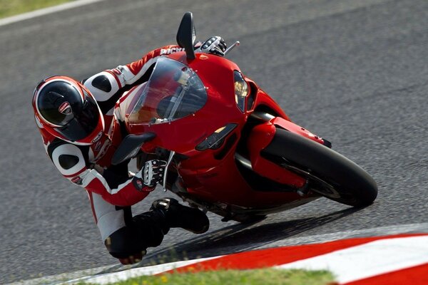 Ducati sportbike Racer velocidade drive