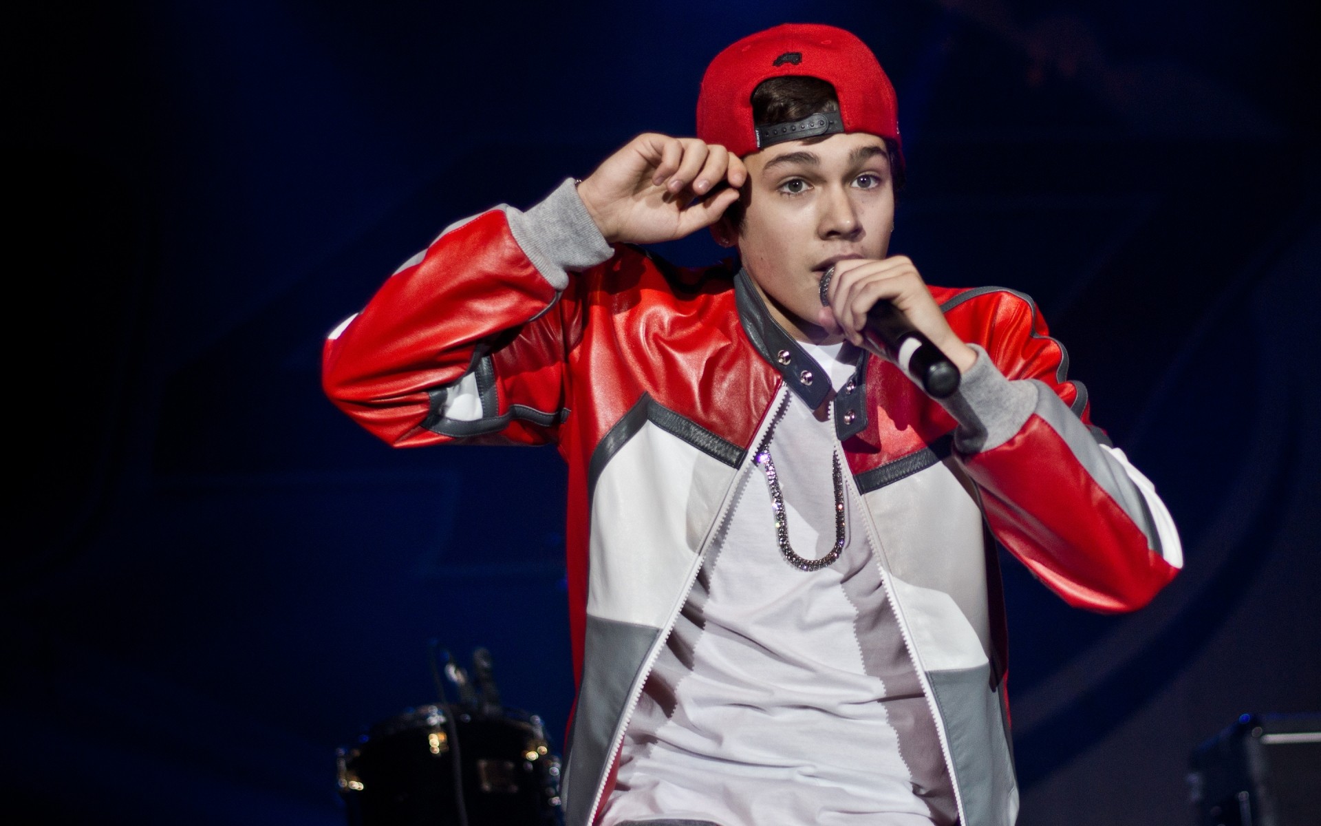 müzisyenler performans konser müzik stadyum müzisyen şarkıcı austin mahone