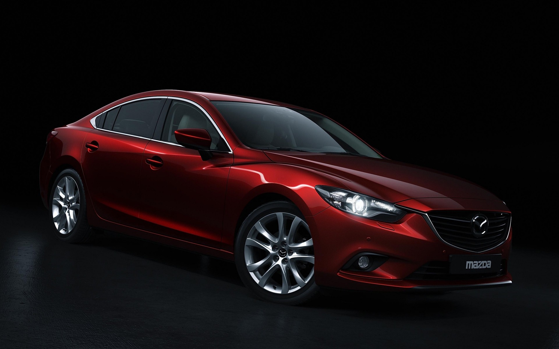 mazda carro carro automotivo chernushka rodas cupê sedan meio-dia calçada rápido ação mostrar protótipo asfalto mazda 6