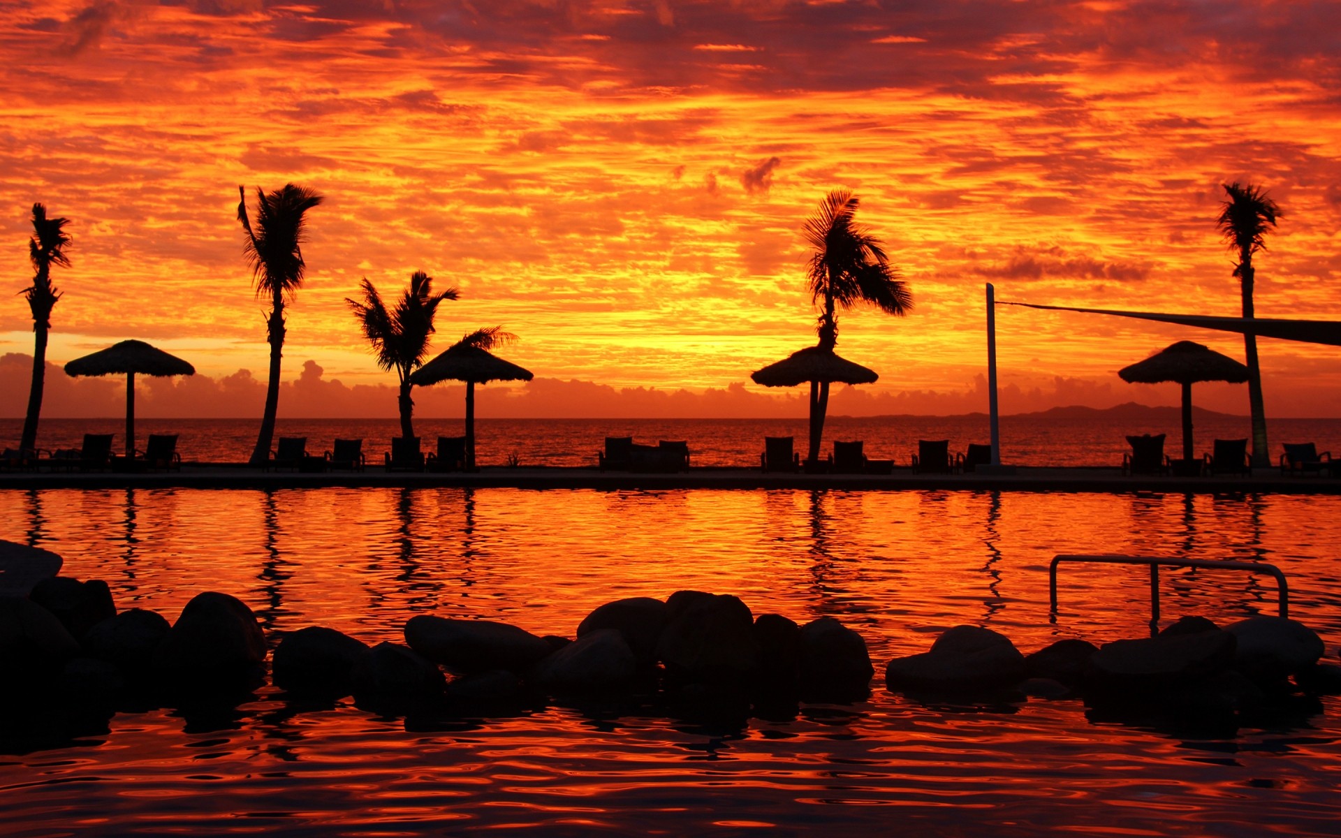 scenario tramonto acqua alba crepuscolo sera sole sagoma oceano spiaggia riflessione illuminato mare tropicale cielo viaggi freddo palme fiji esotico