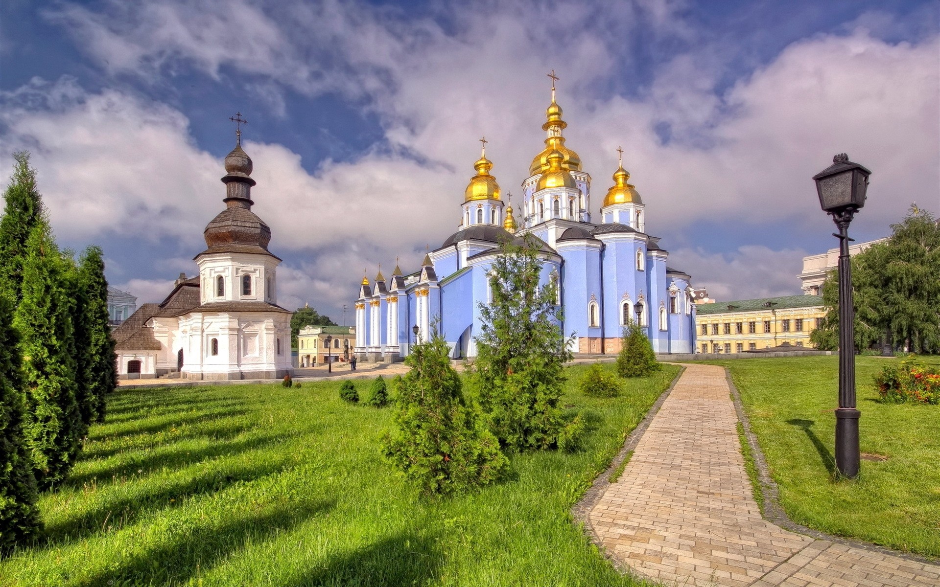 басқа қалалар сәулет үй саяхат аспан құлып ескі қала мәдениет дін көрнекті орын мұнара ескерткіш туризм ежелгі ашық ауада шіркеу тарихи әйгілі мұражай ғибадатхана әйгілі ескерткіш пейзаж фон