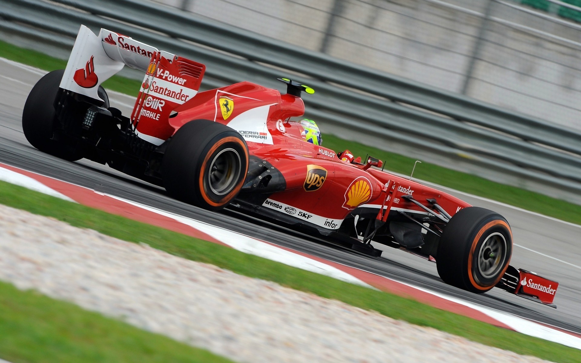 ferrari corrida pista campeonato competição automobilismo carro ação rápido carro apresse-se disco esquema piloto sistema de transporte círculo internacional carro ferrari f138