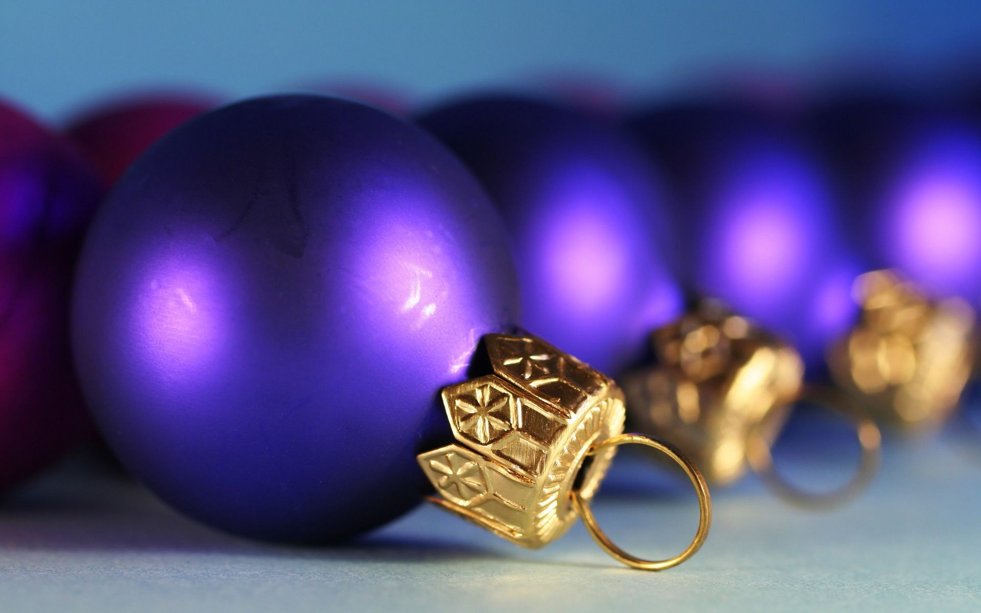 new year ball gold decoration christmas shining celebration sphere desktop color glisten winter thread bright blur
