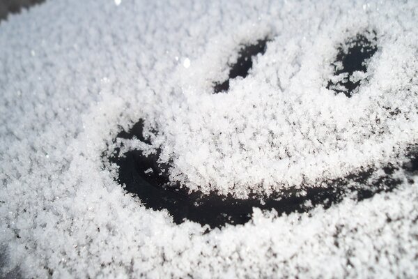 Neve no vidro sorriso