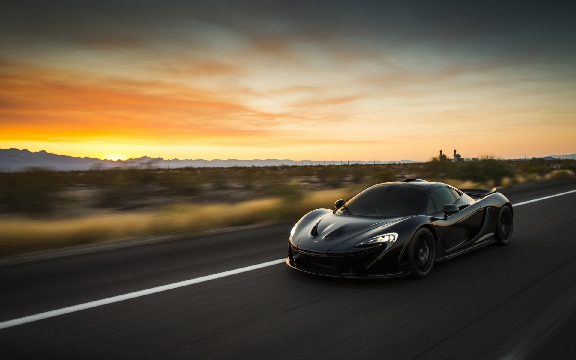 mclaren asphalte dépêchez-vous voiture rapide coucher de soleil flou route système de transport action noir chaussée voiture voyage p1