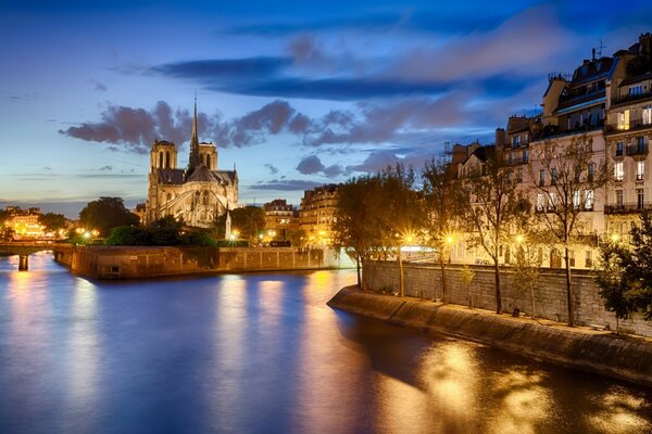 Architecture of France on the water