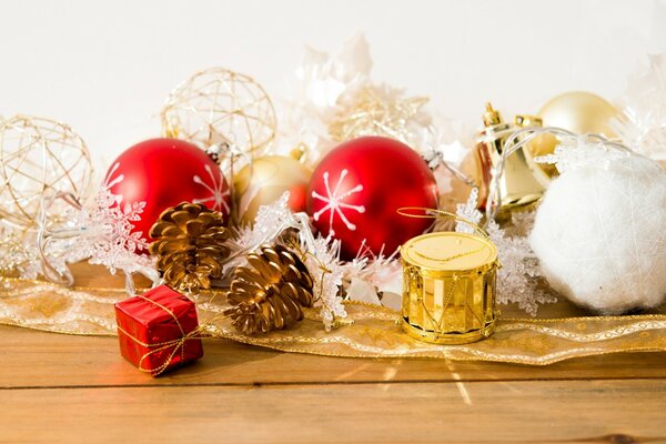 Decoraciones navideñas para el árbol de Navidad