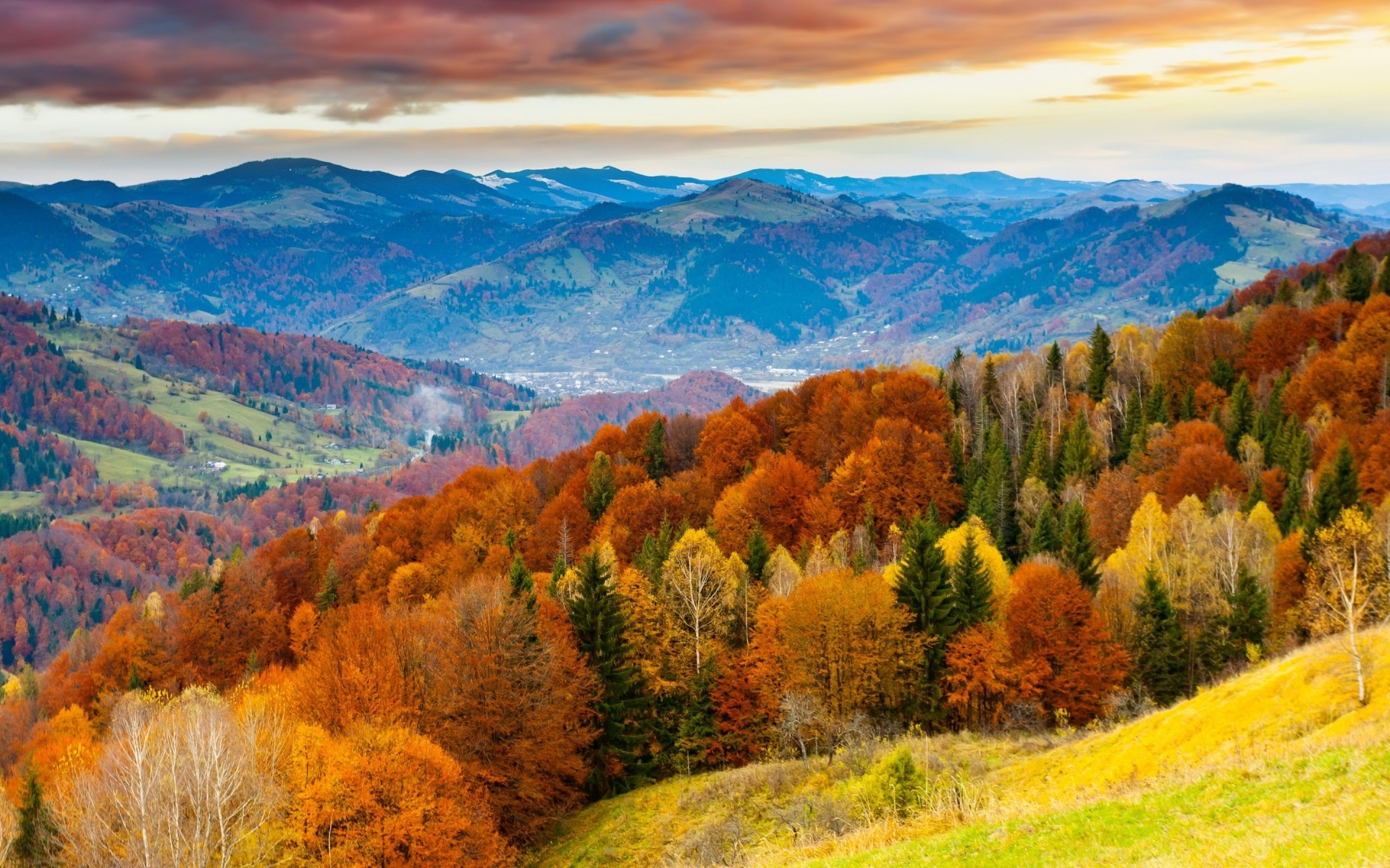 paisagens paisagem outono natureza montanhas cênica ao ar livre árvore viagens céu paisagens madeira vale parque espetáculo pôr do sol amanhecer floresta montanhas