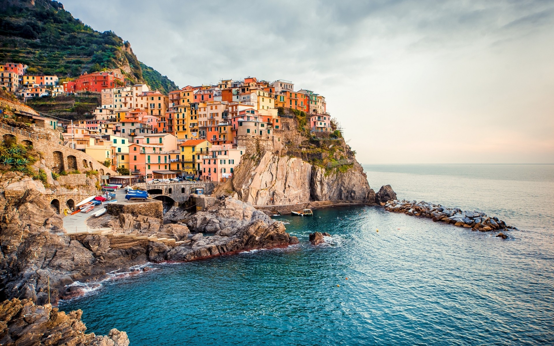 italien meer meer reisen strand wasser urlaub ozean tourismus landschaftlich landschaft himmel spektakel küste landschaft rock insel küste stadt bucht resort cinque terre