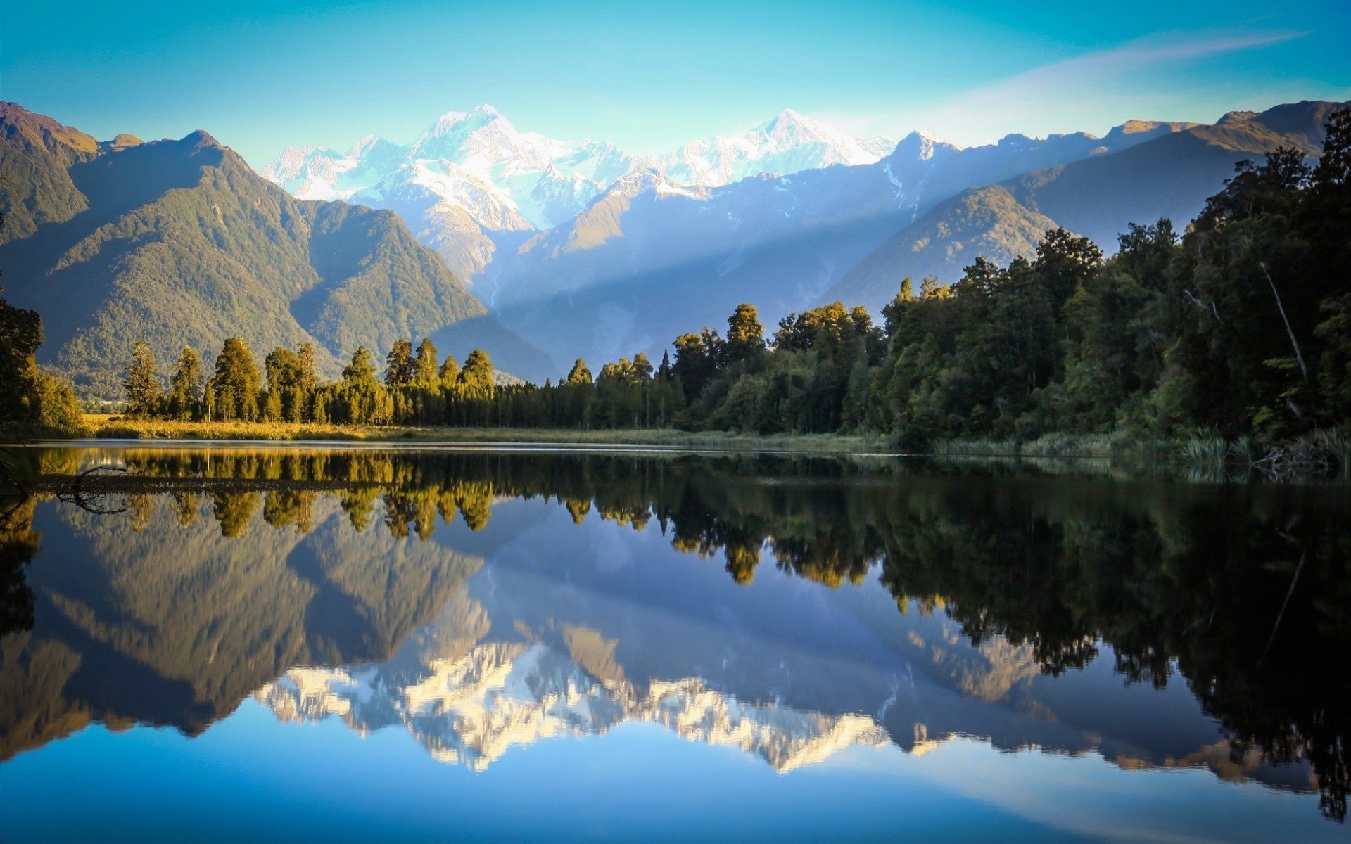 landschaft see reflexion berge landschaft wasser schnee natur holz landschaftlich himmel dämmerung reisen baum im freien sonnenuntergang herbst tal fluss berge wald