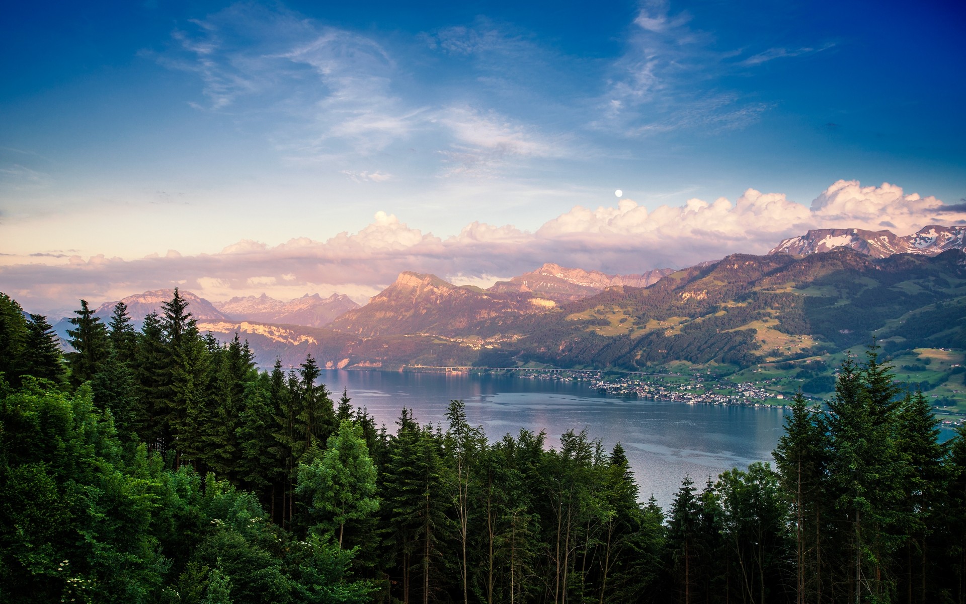 paisaje naturaleza al aire libre viajes agua cielo montañas madera paisaje lago amanecer verano niebla puesta de sol árbol nieve crepúsculo árboles