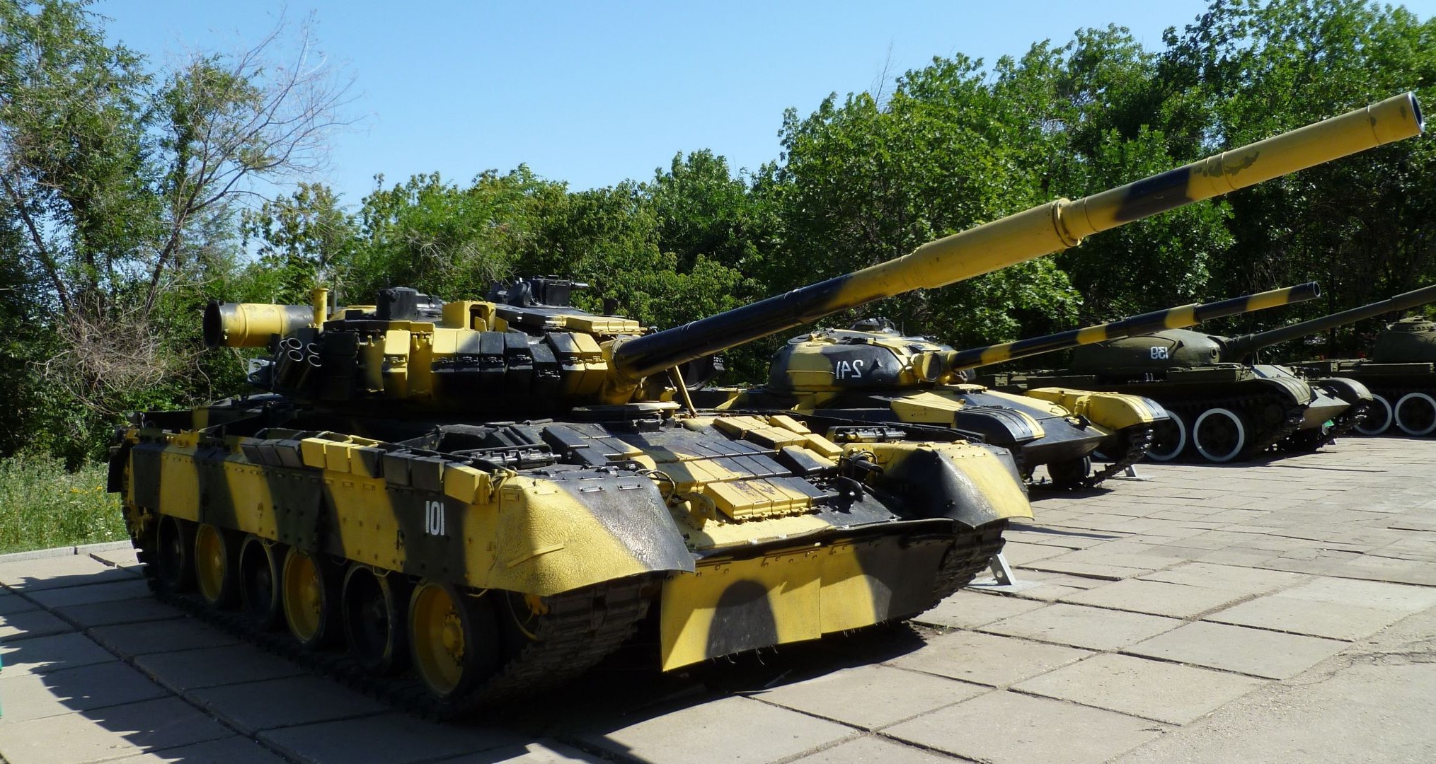 equipo de tierra coche guerra militar ejército sistema de transporte batalla armas tanque máquina combate armadura