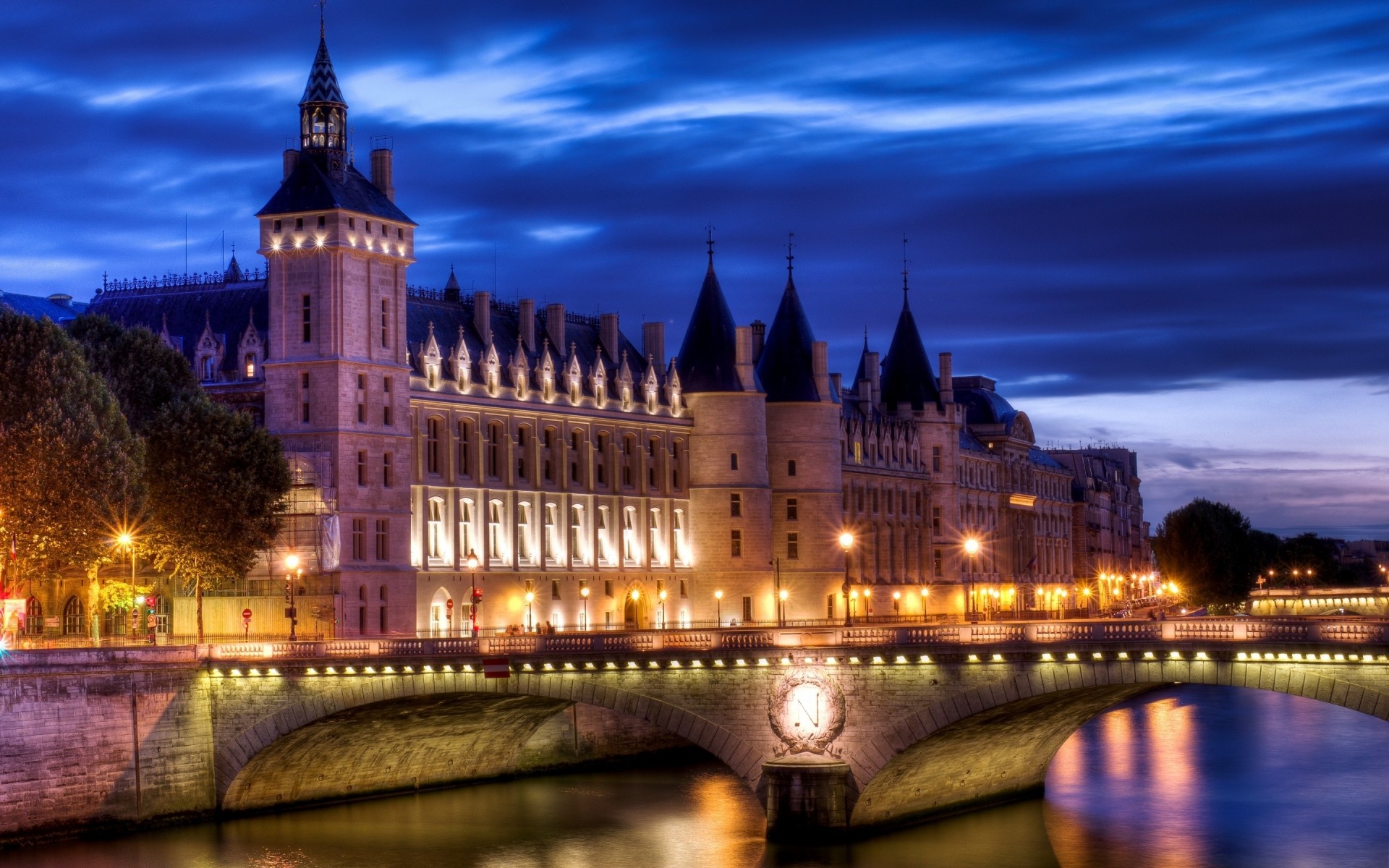 frankreich architektur dämmerung fluss stadt reisen abend reflexion haus brücke schloss hintergrundbeleuchtung himmel sonnenuntergang turm stadt im freien wasser sehenswürdigkeit alt paris la concierge seine