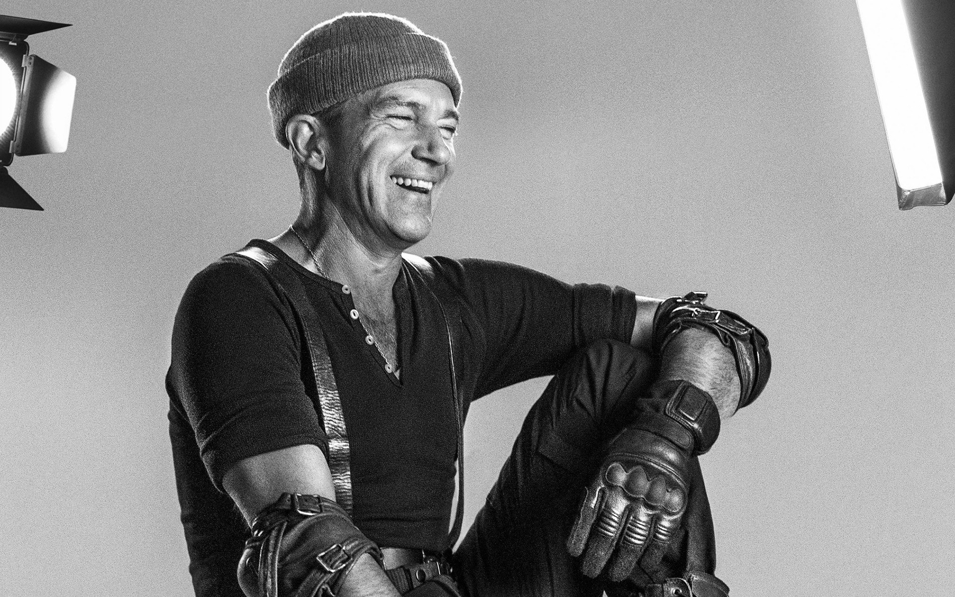 filmes adulto retrato sozinho homem vestir música administração antonio banderas os mercenários 3