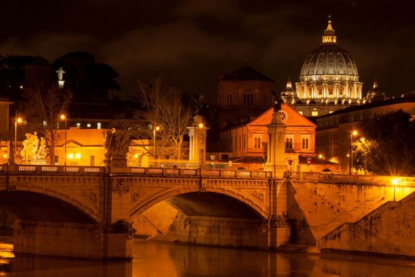 Paysage du soir. Pont et dôme du temple