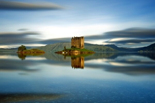 Reflection of the old castle in the lake