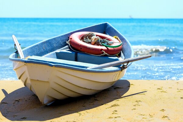 Paysage mer sable et bateau