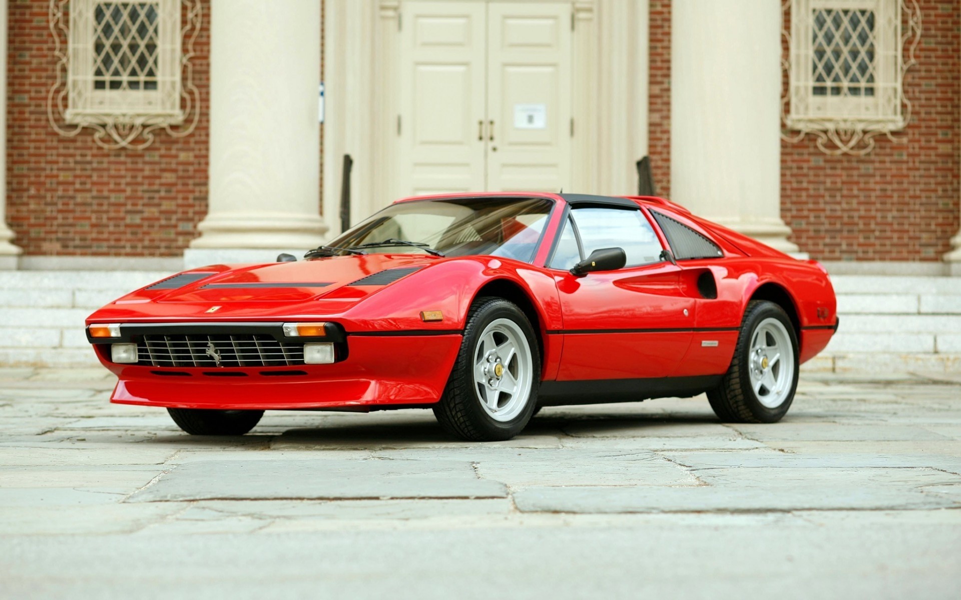 ferrari voiture voiture chaussée lecteur système de transport asphalte course roues automobile rapide dépêchez-vous ferrari 308 voitures classiques voitures anciennes voitures anciennes