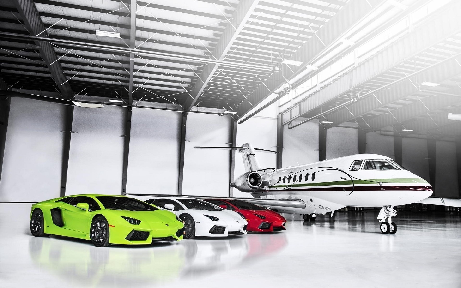 lamborghini system transportu lotnisko samochód samolot prędkość samochód podróż wyjazd samolot szybki biznes korek silnik wystawa kryty garaż samochody sportowe samochody mięśniowe samolot