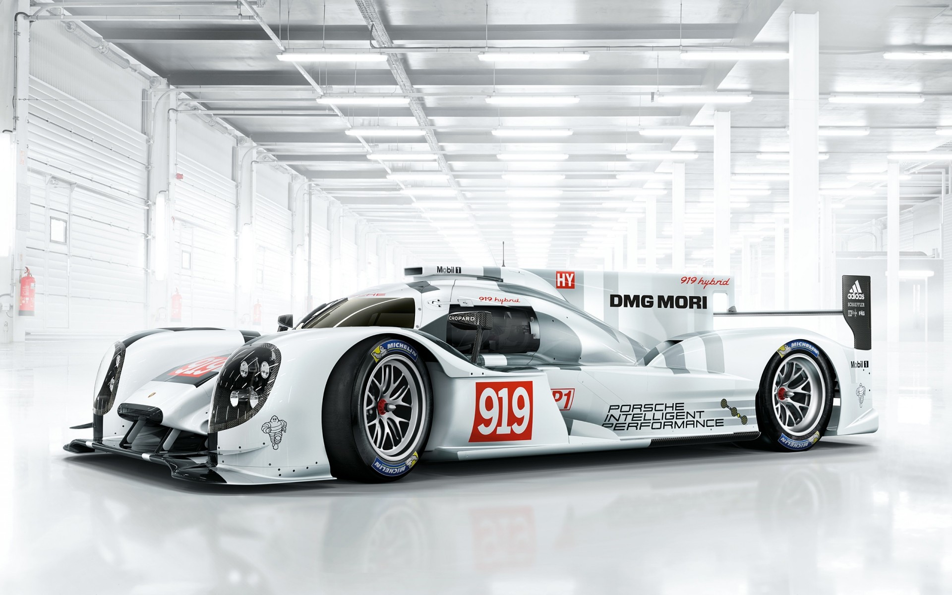 porsche auto corsa auto sistema di trasporto concorso ruote potenza veloce pista fretta velocità disco internazionale sport automobilistico campionato porsche 919 porsche hybrid super cars muscle car