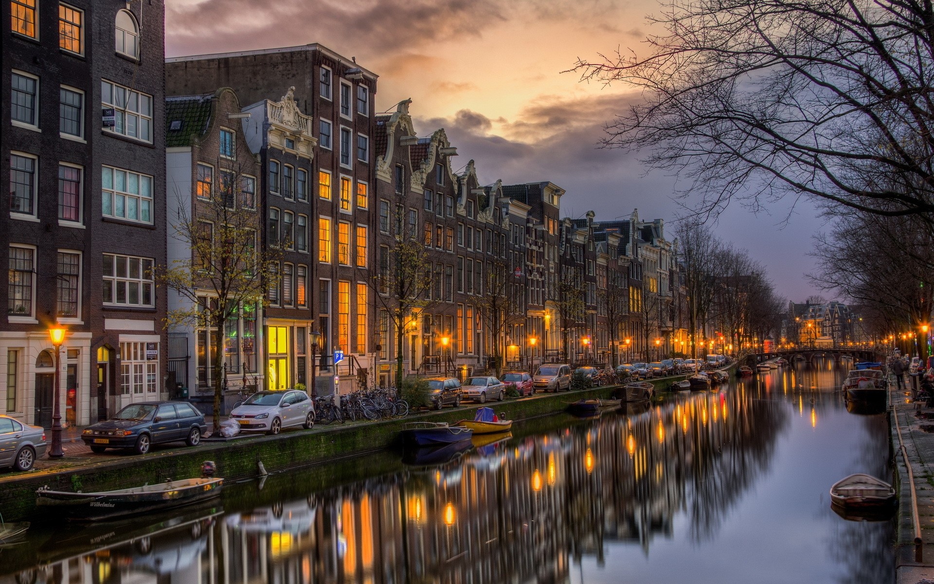 andere städte stadt fluss reflexion haus reisen architektur wasser städtisch brücke himmel dämmerung stadt sonnenuntergang straße abend kanal amsterdam boot licht landschaft