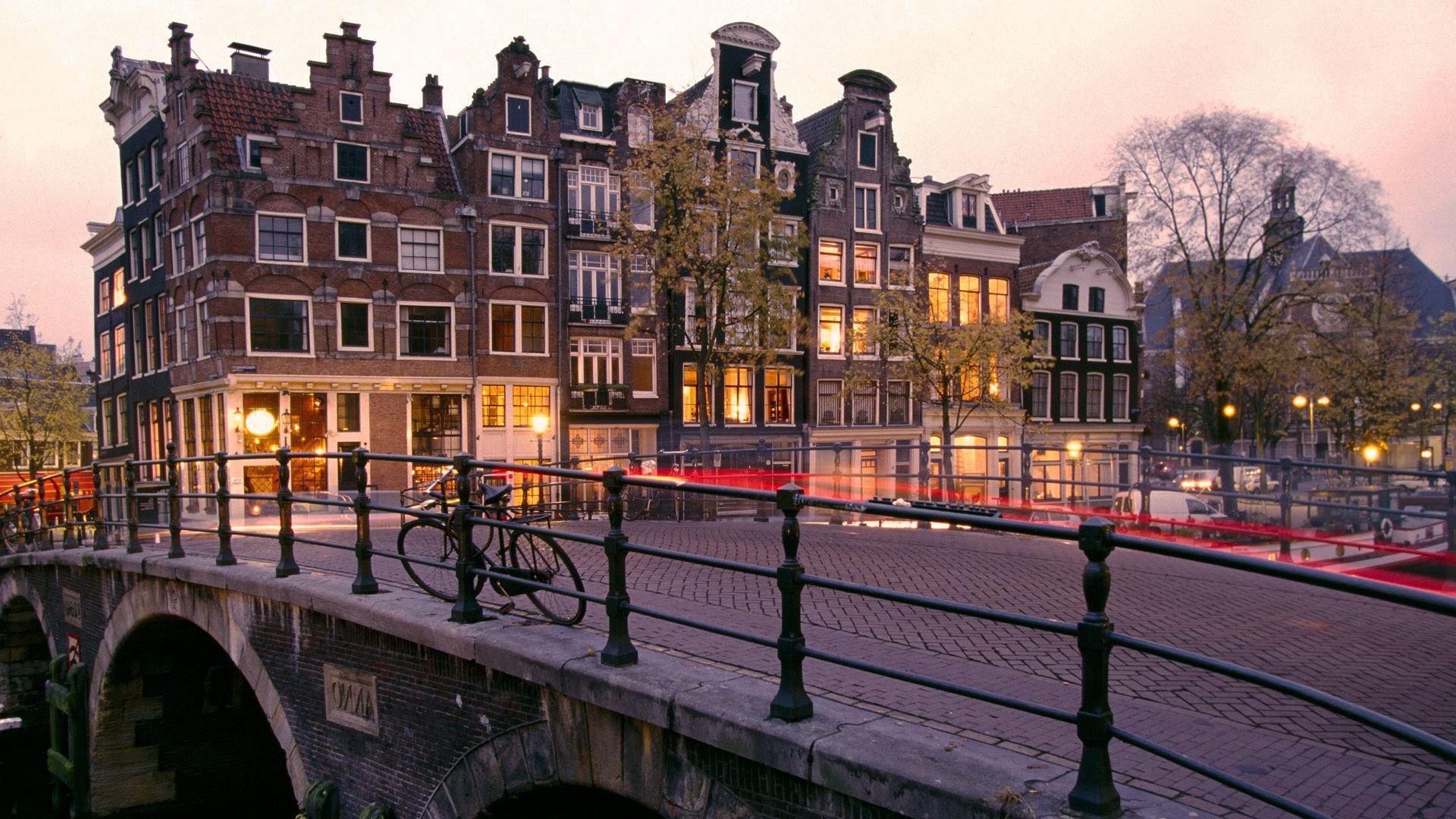 puentes arquitectura ciudad hogar viajes al aire libre calle ciudad casa puente luz del día urbano agua hogar turismo