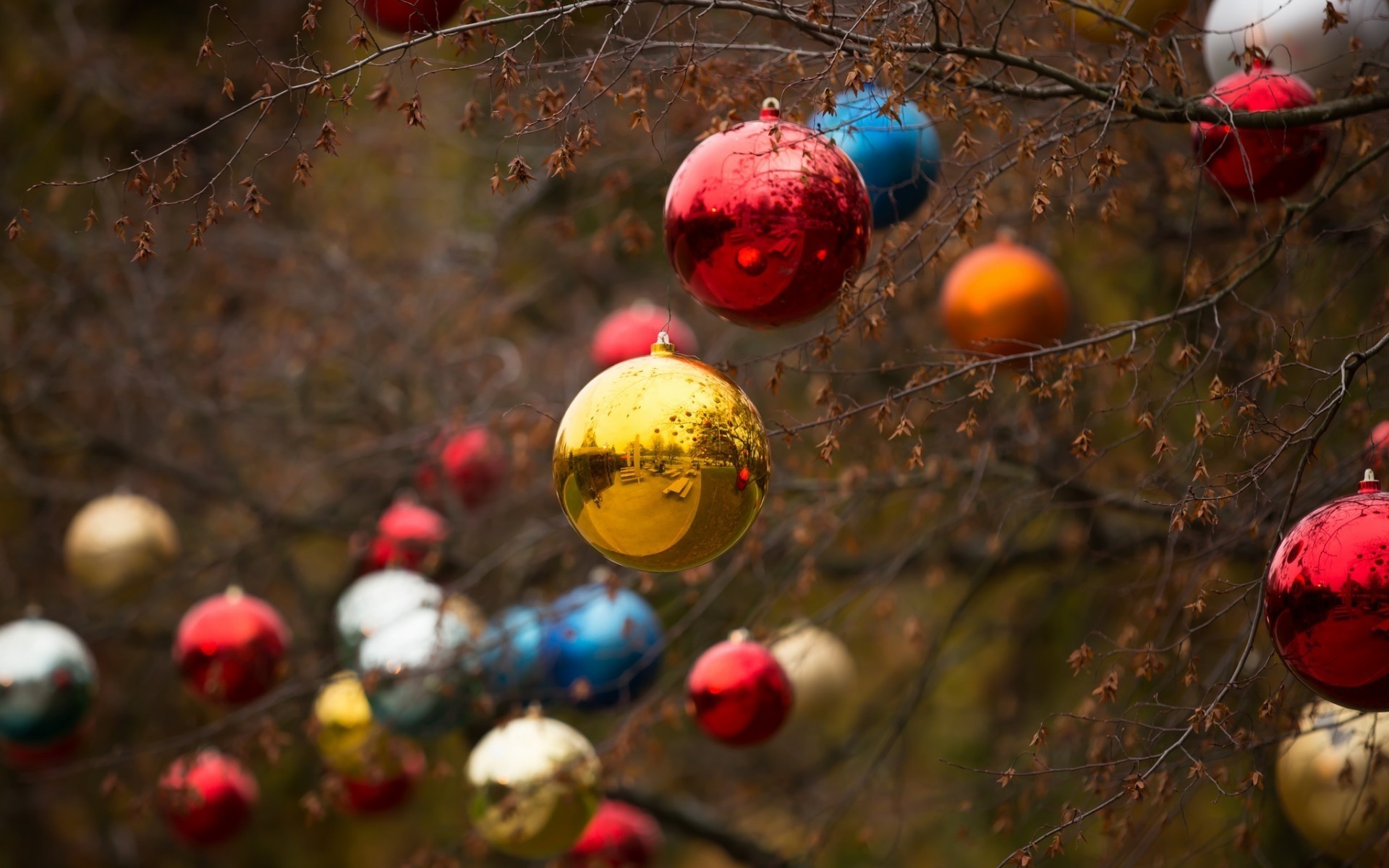 christmas winter tree celebration ball color new year globes