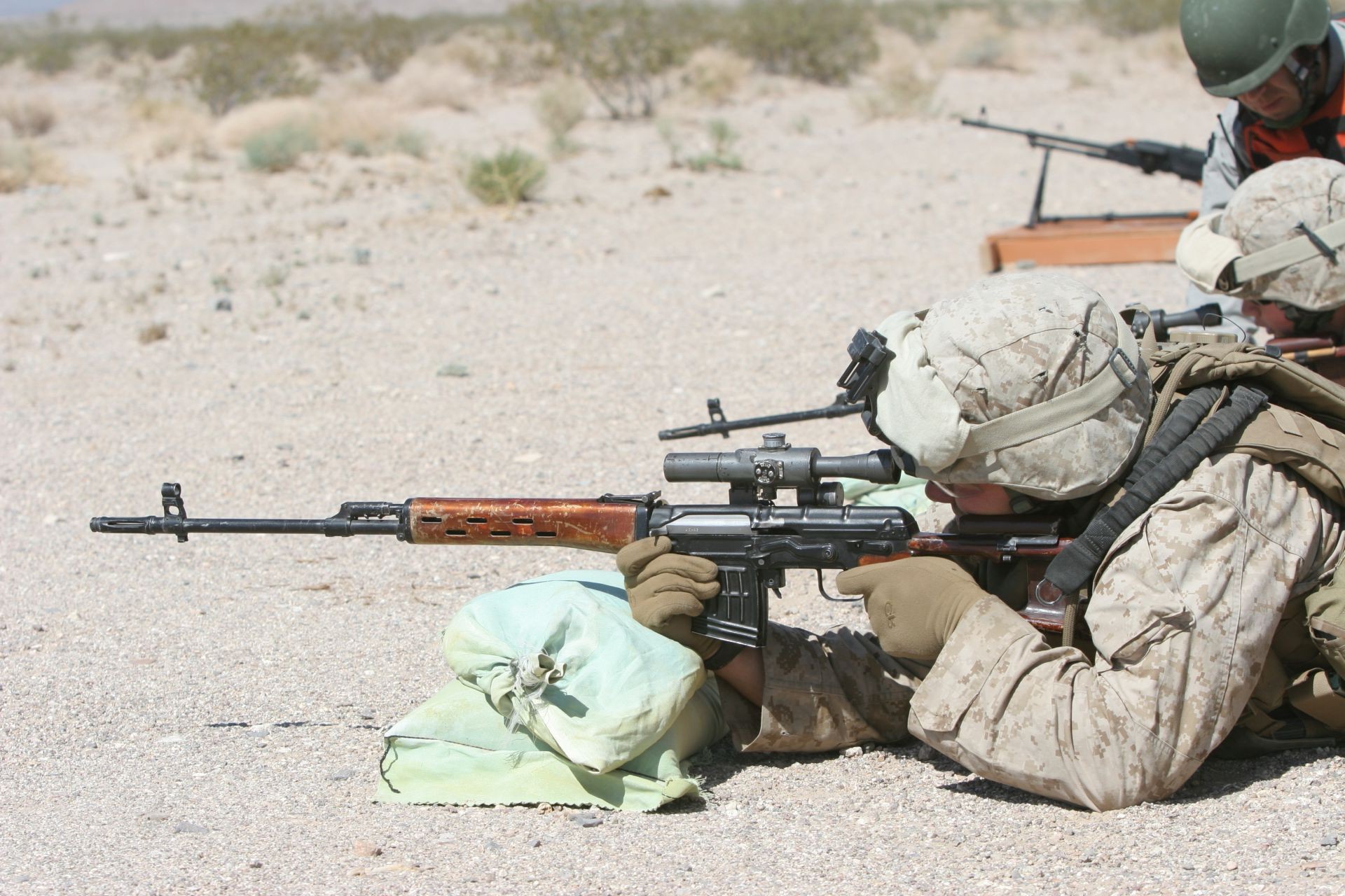 swat soldier gun military rifle weapon war army battle machine gun ammunition camouflage man uniform combat sniper security assault force