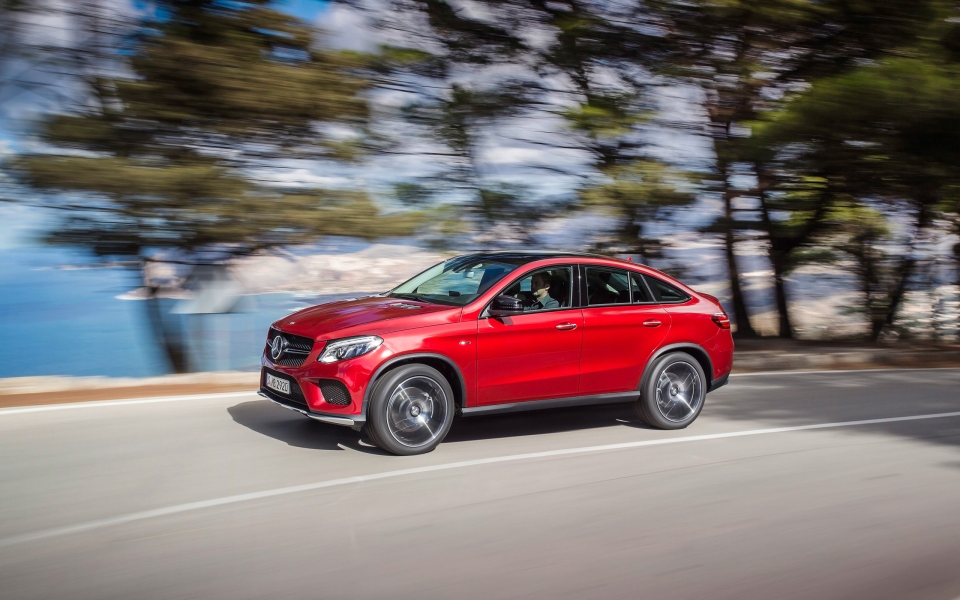 mercedes-benz auto auto fretta asfalto veloce sistema di trasporto marciapiede azione ruote disco automobile strada sfocatura nigella mercedes-benz gle mercedes-benz coupé