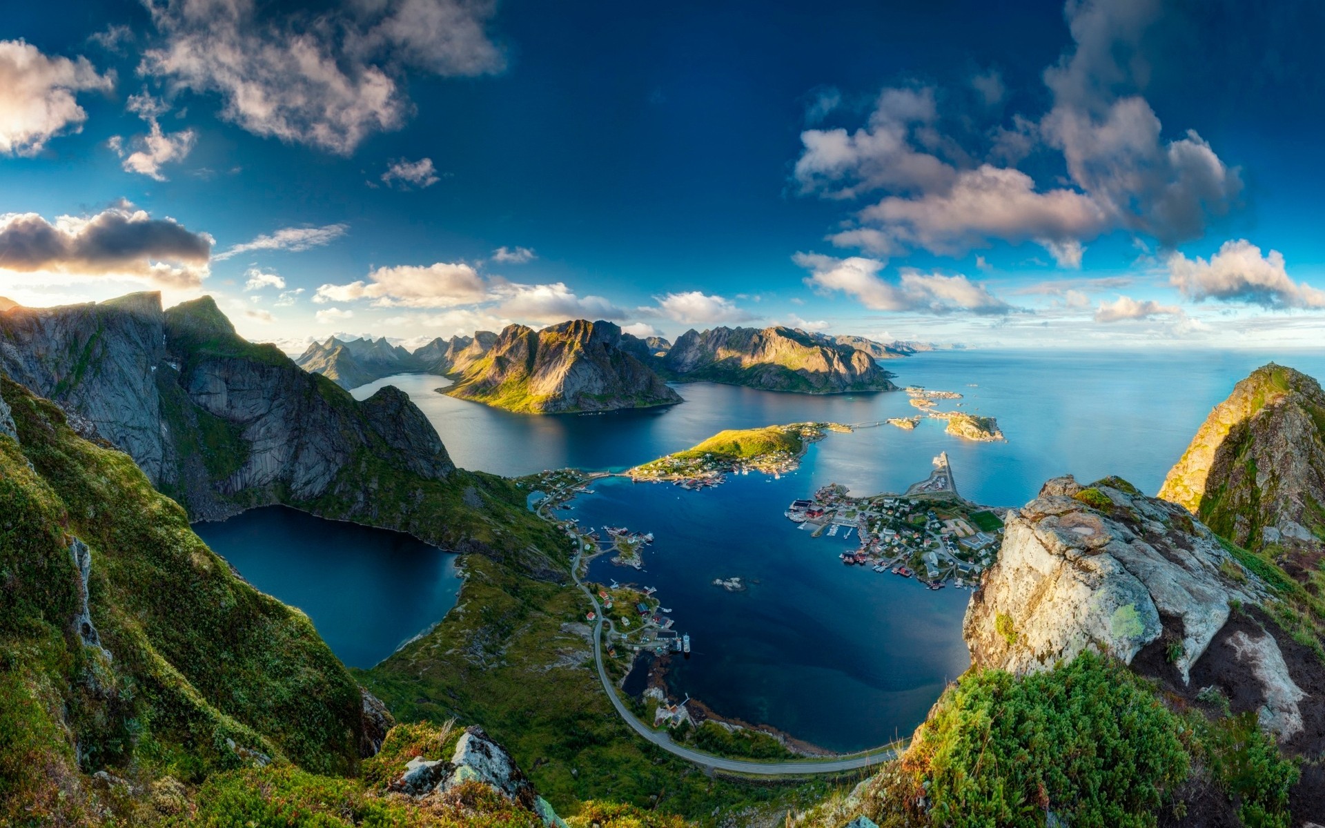 andere städte wasser landschaft reisen berge natur landschaftlich rock himmel meer see im freien schauspiel sommer reinebringen norwegen