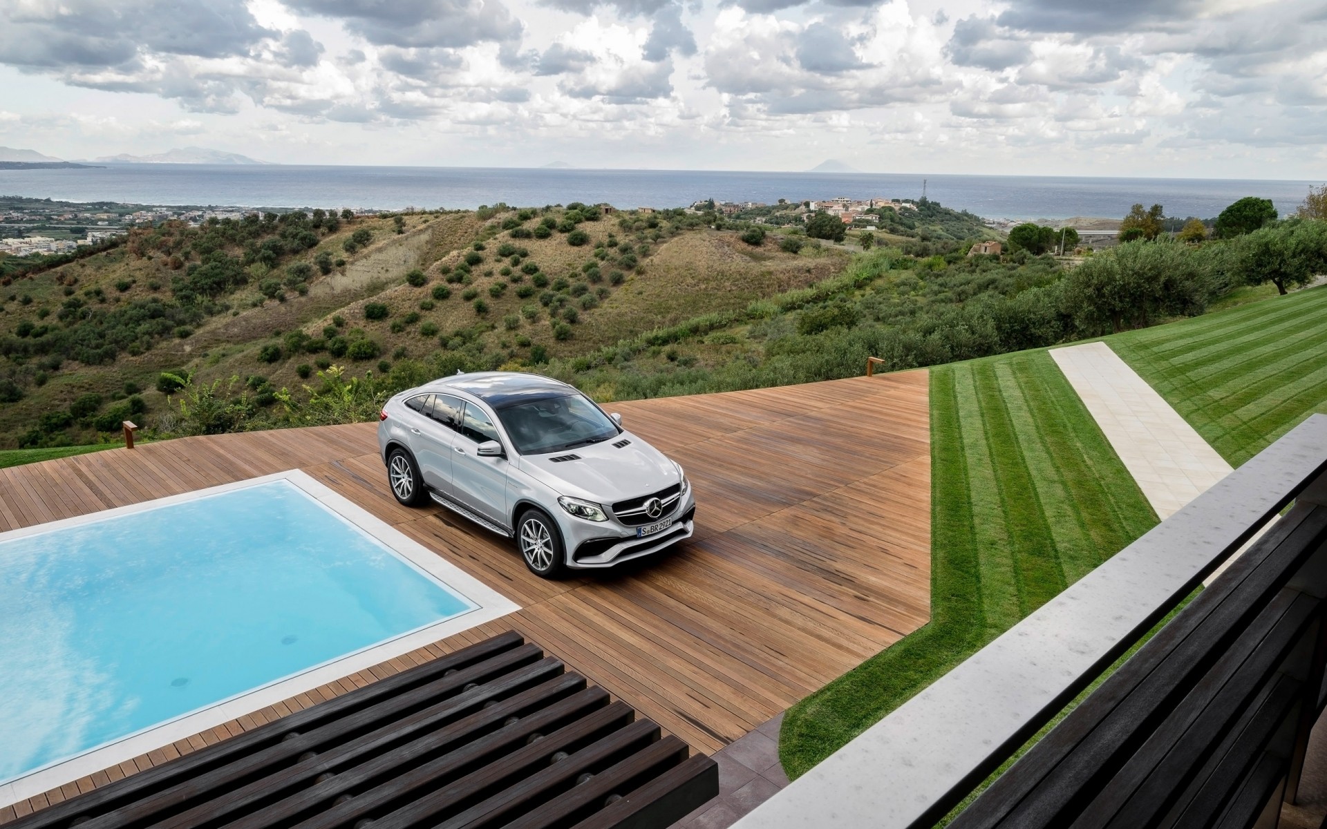 mercedes-benz viaggi paesaggio cielo all aperto natura luce del giorno vacanza strada acqua estate erba auto mercedes gle