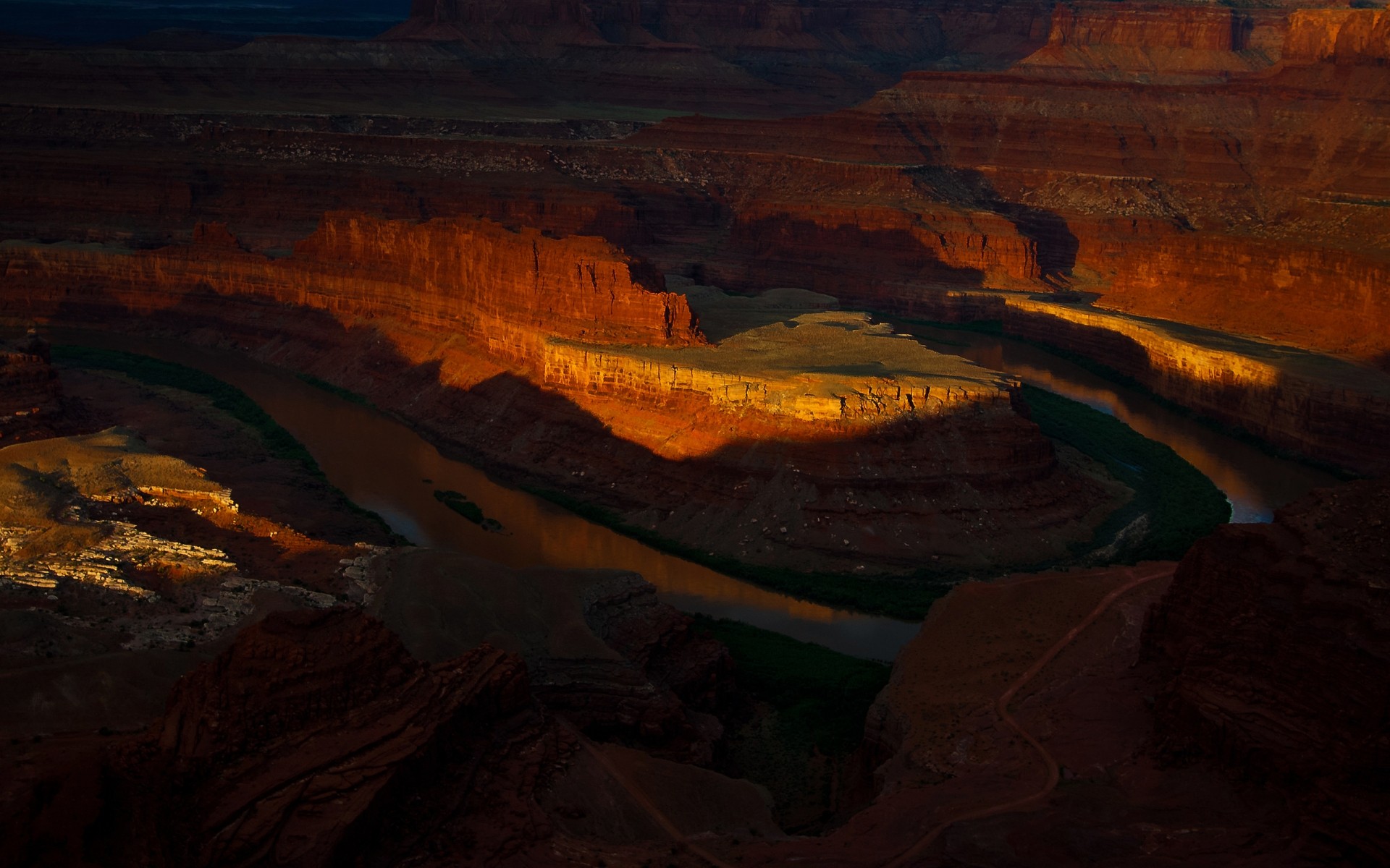 landschaft sonnenuntergang landschaft dämmerung reisen abend wüste wasser im freien landschaftlich schlucht tal tageslicht dämmerung berge steine natur fluss