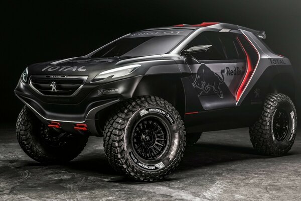 Peugeot SUV com rodas grandes