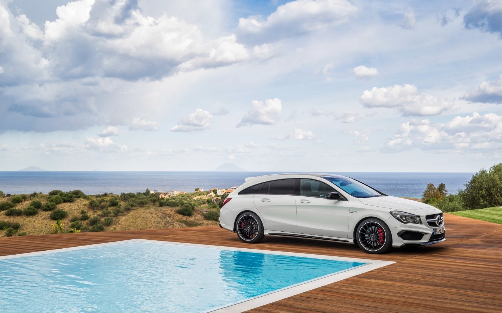 梅赛德斯-奔驰 旅行 汽车 水 天空 夏天 假期 梅赛德斯 cla45amg