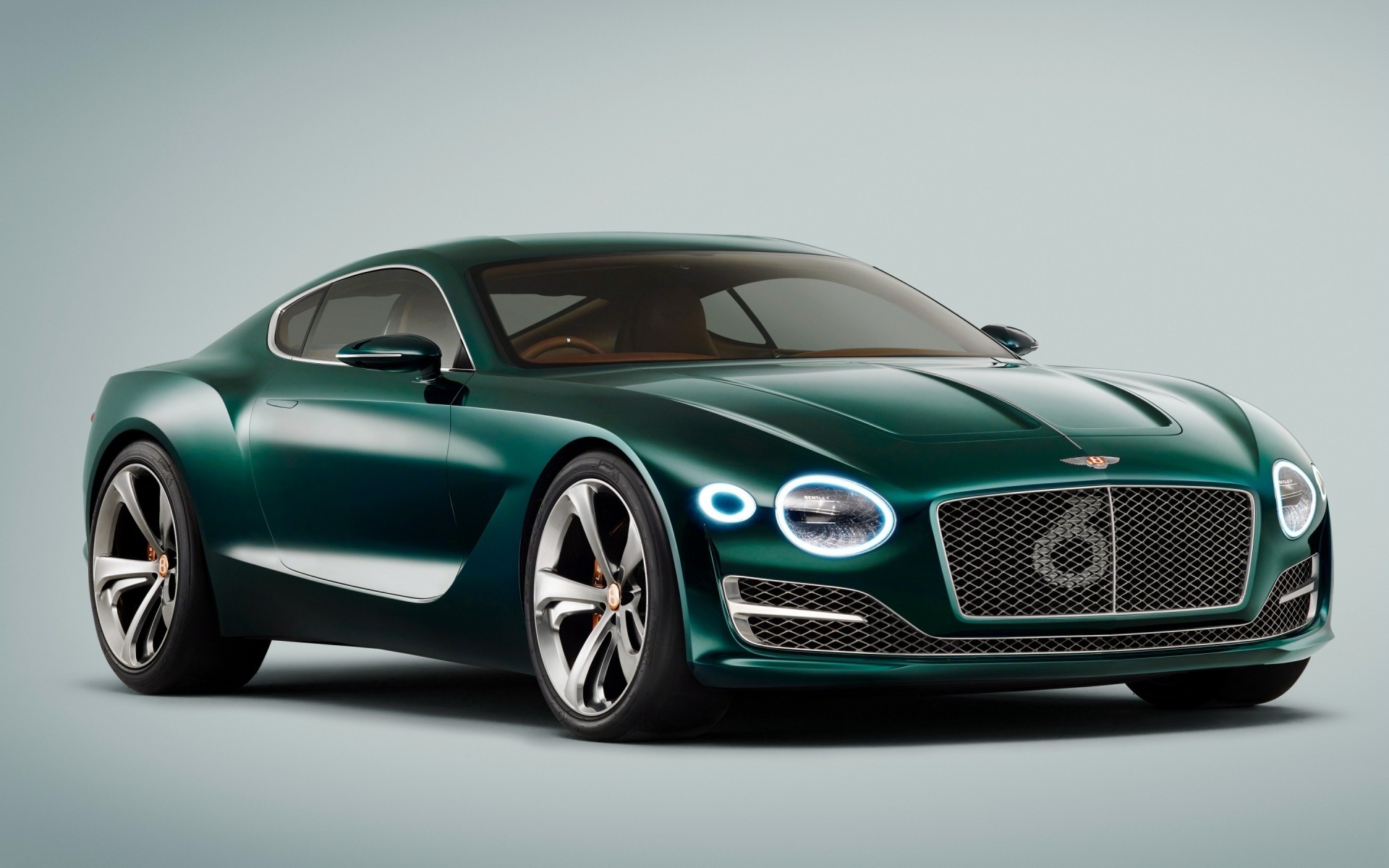 bentley araba araba tekerlekler otomotiv coupe sedan siyah yarış ulaşım sistemi sürücü öğlen kaldırım hızlı kaput bentley exp 10 hız 6 bentley konsepti