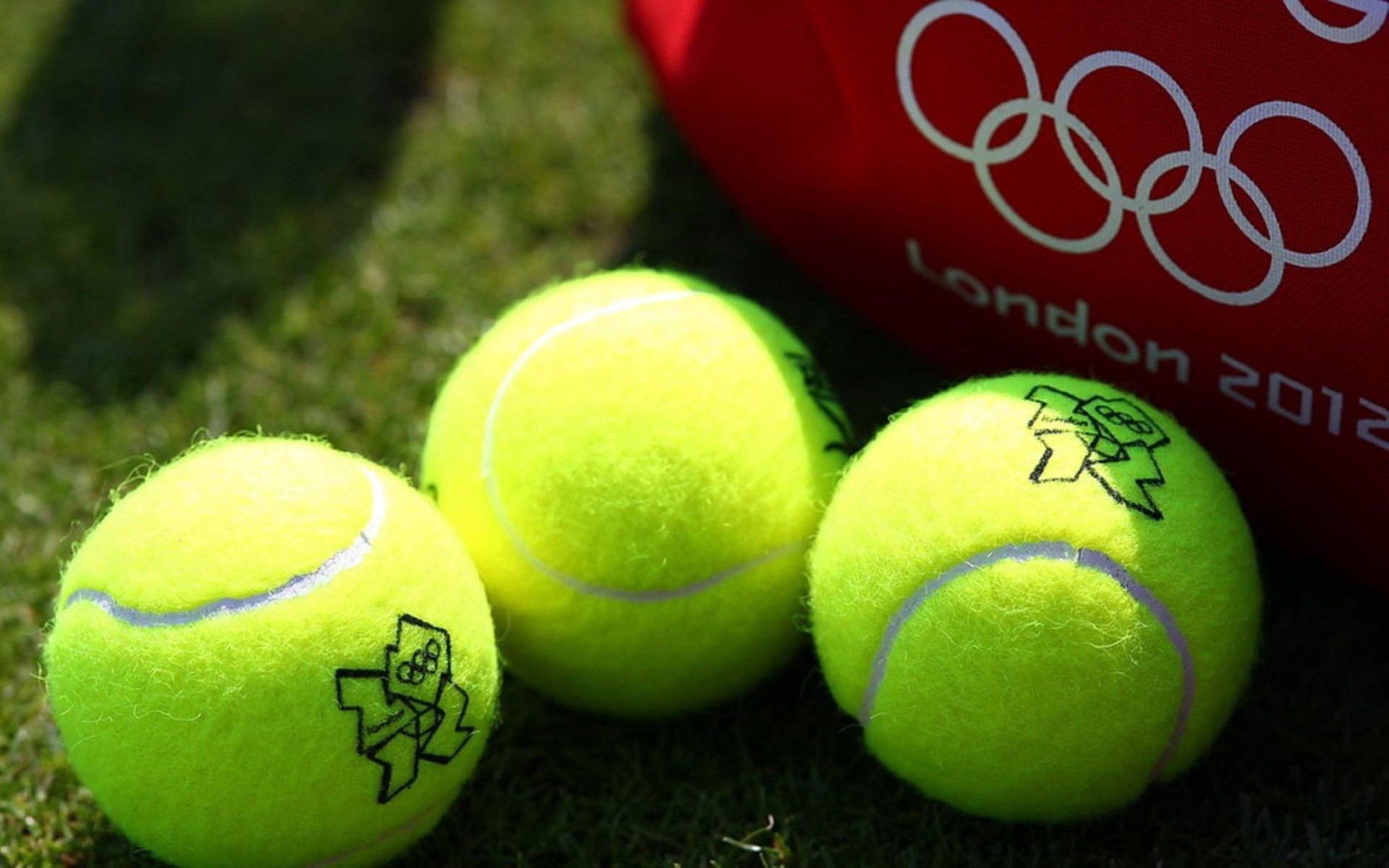 jeux olympiques tennis balle raquette jouer jeux balle de tennis sport cour compétition loisirs loisirs wimbledon tournoi sphère équipement sportif match web santé exercice athlète jeux olympiques vert