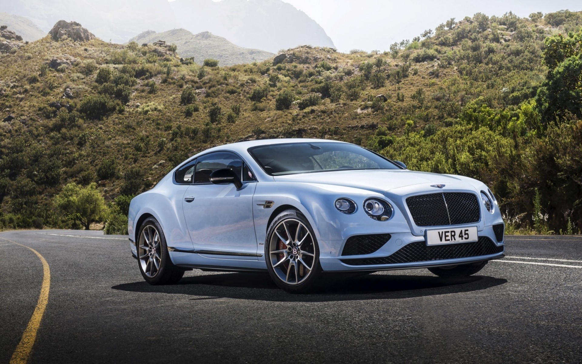 bentley araba siyah asfalt kaldırım araba öğlen acele et ulaşım sistemi yol sürücü hızlı otomotiv bentley continental gt