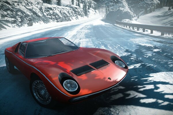 Coche de carreras rojo en una pista cubierta de nieve