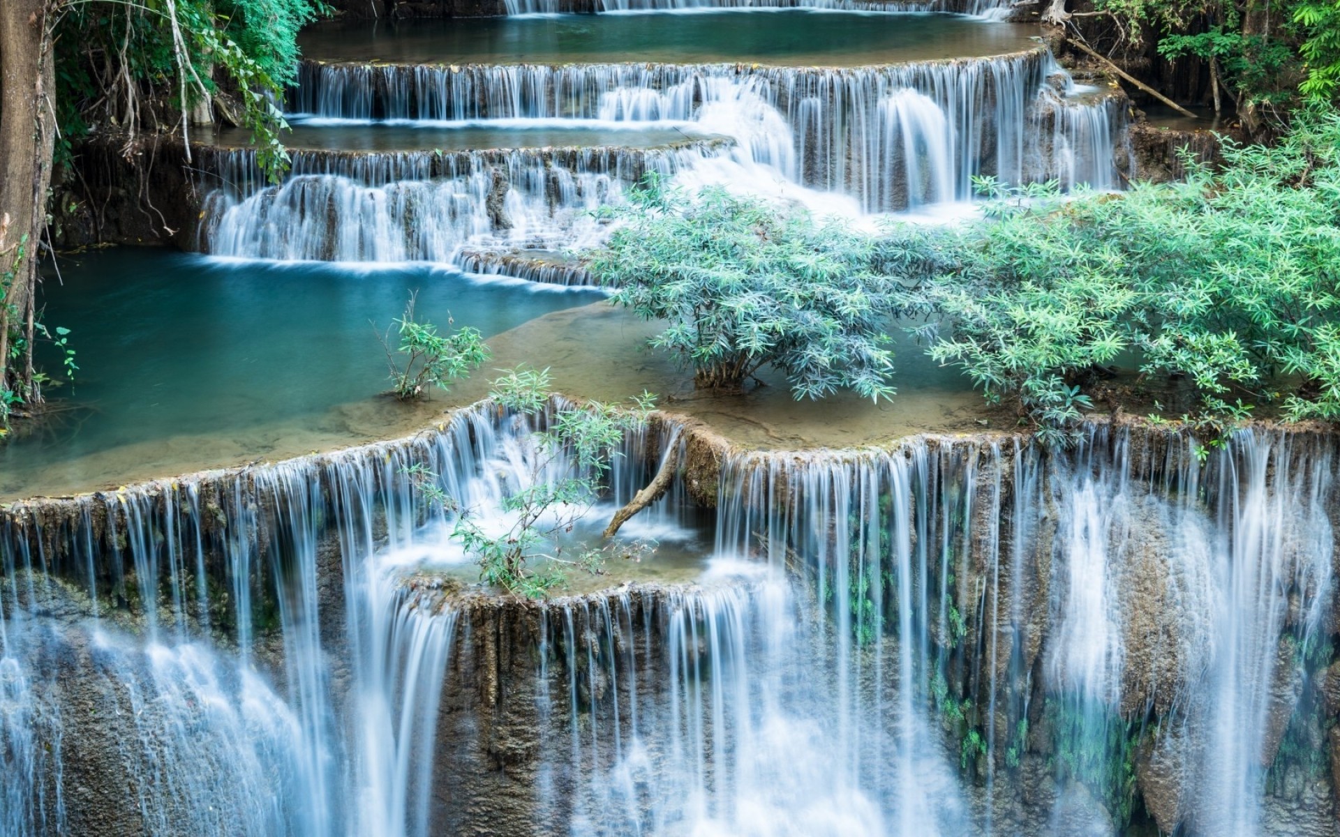 paisaje agua cascada corriente naturaleza cascada corriente mojado río tráfico splash madera tropical limpio verano parque viajes al aire libre otoño piscina cascadas arbustos