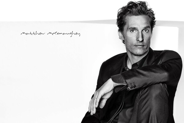 Matthew McConaughey pose pour le magazine