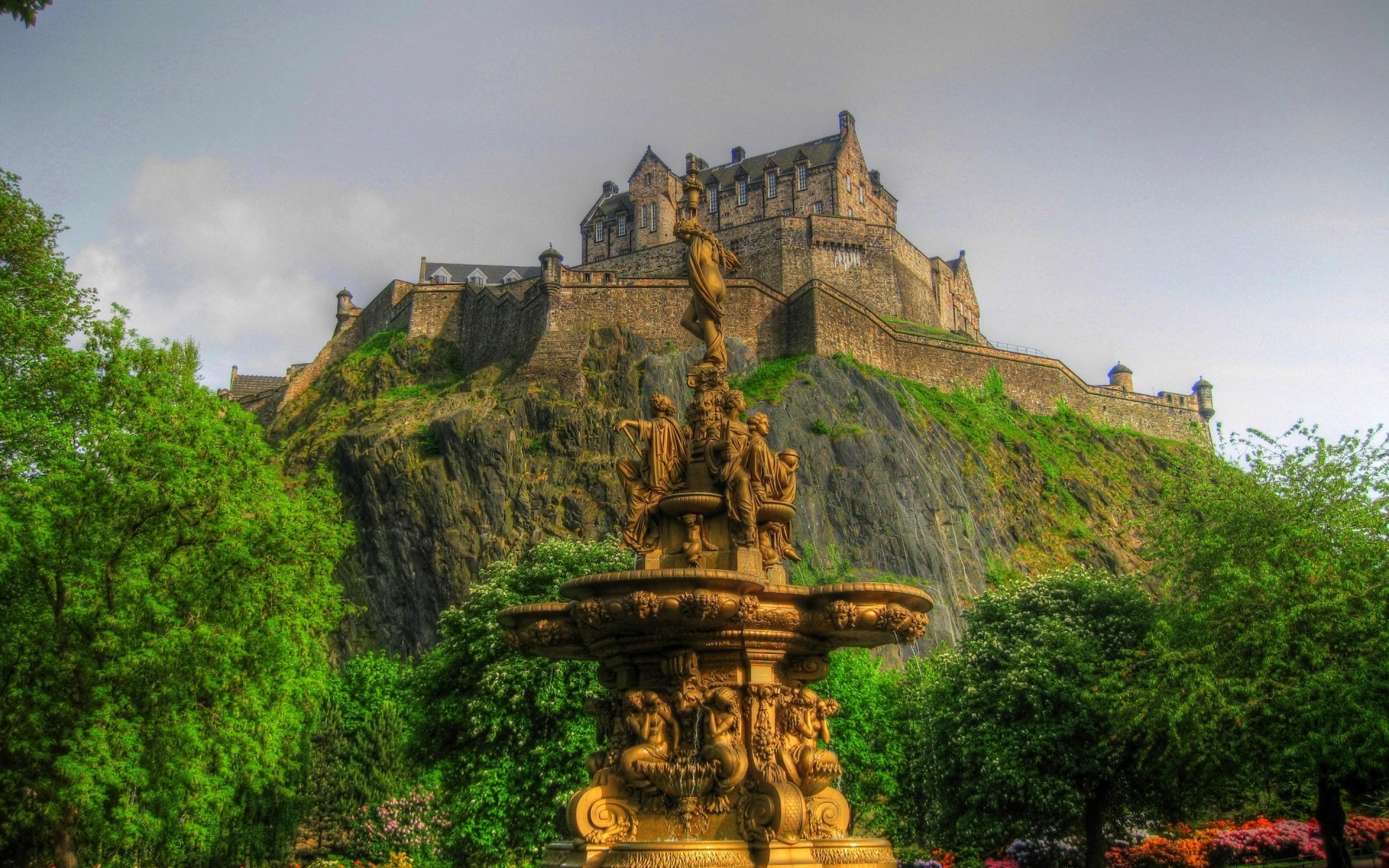 other city architecture travel outdoors ancient old religion building castle sky tourism stone edinburgh scotland fountain