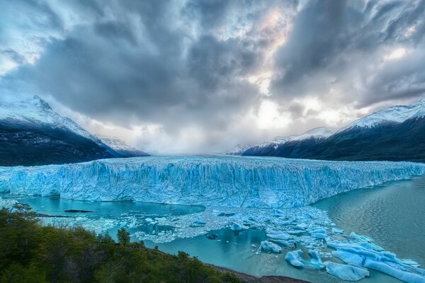 Bellezza fredda nei paesaggi della Siberia