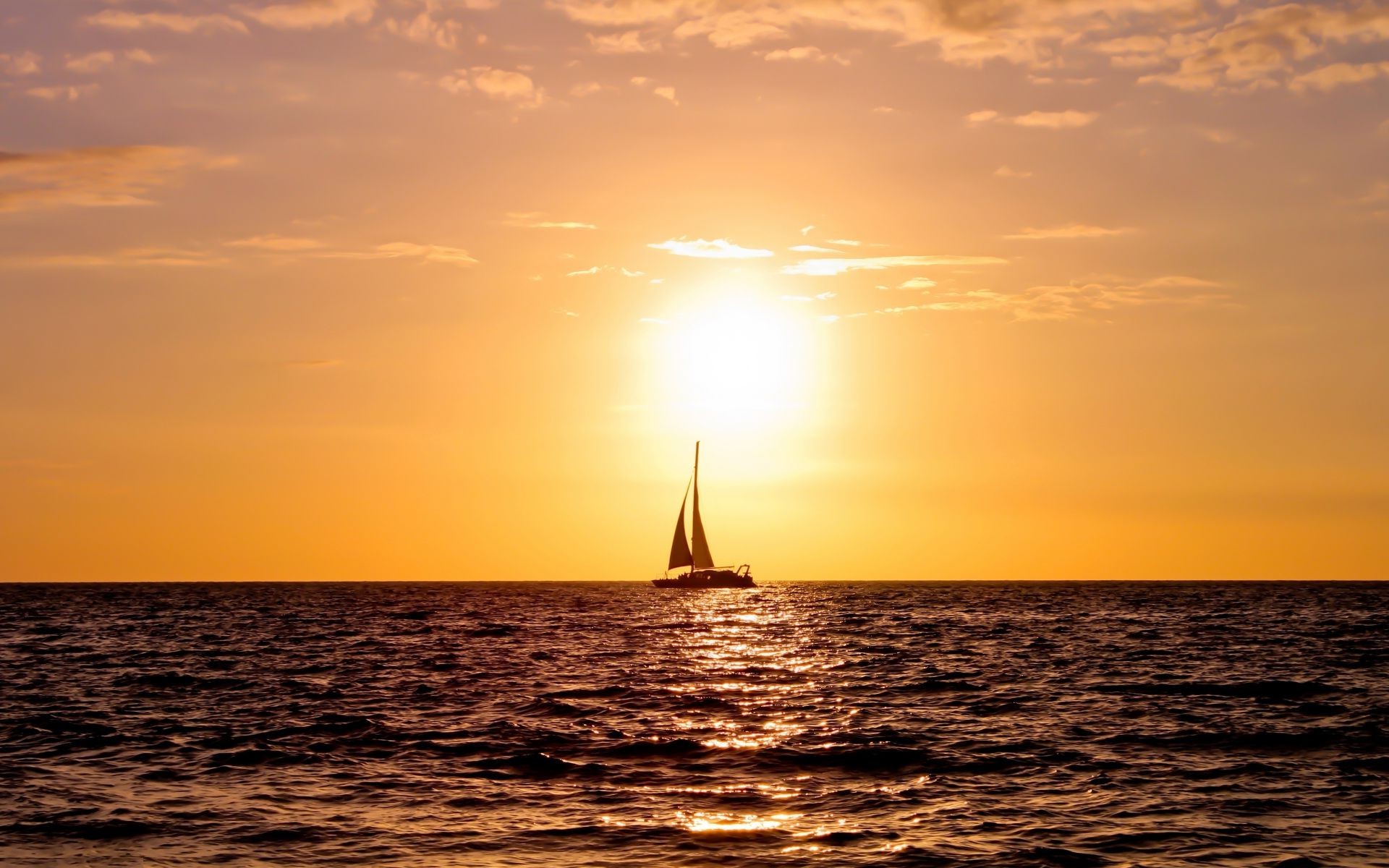 coucher de soleil et aube coucher de soleil eau mer aube océan soleil bateau crépuscule voilier soir paysage plage bateau ciel réflexion navire lumière été