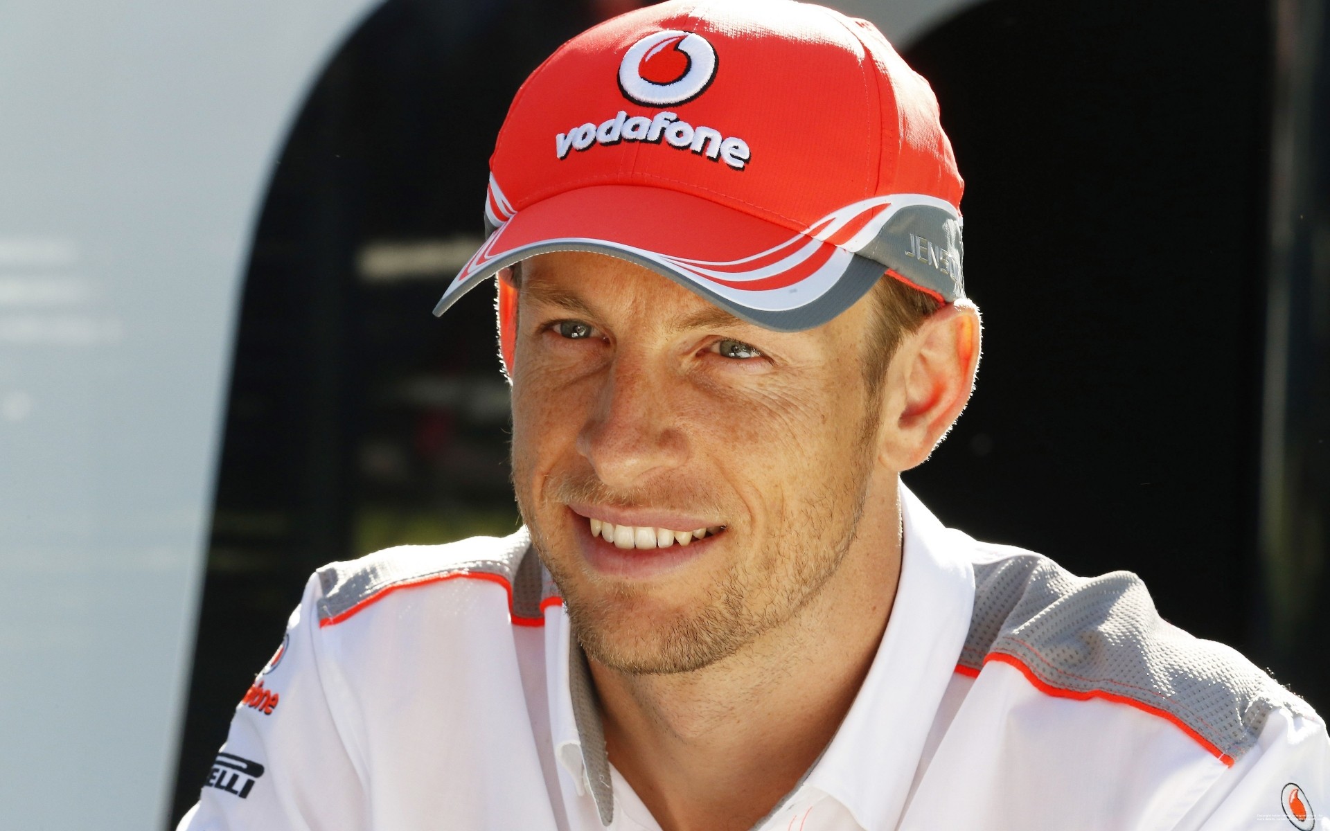 formule 1 compétition sport automobile championnat course piste football athlète portrait homme équipement de sport football porter tennis adulte uniforme champion un cricket action jenson button