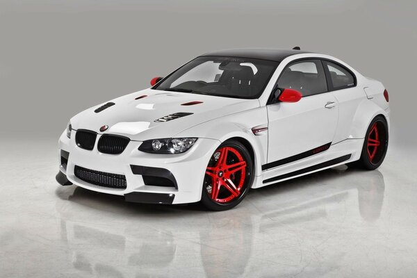 BMW sport, BMW blanc, Jantes rouges