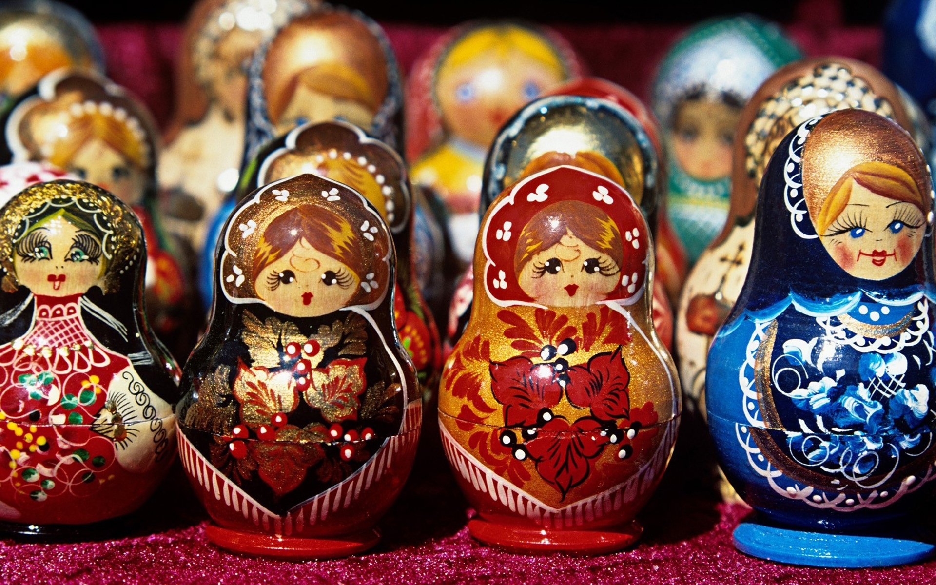 игрушки сувениры матрешки